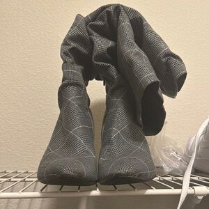 Stylish Plaid Knee-High Boots